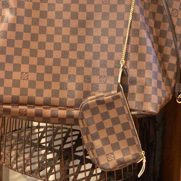 Brown Checkered Tote Bag - Picture 3 of 11